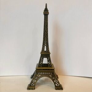 VINTAGE EIFFEL TOWER METAL 6.5” TALL FIGURINE
